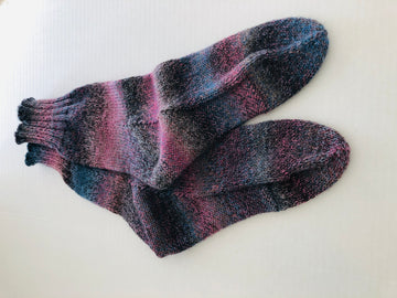 KNITTING SOCKS - WHAT YOU NEED TO KNOW - PART 1