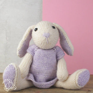 Hardicraft - DIY Knitting Kit - Chloe Hare