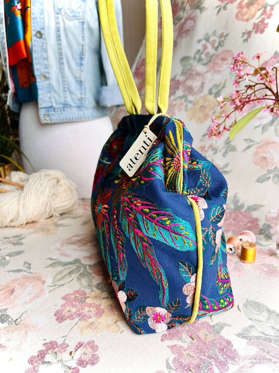 Atenti Flora Molly: Modern Tapestry Bag