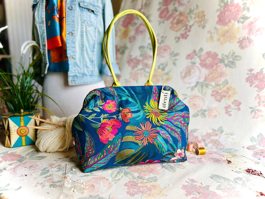 Atenti Flora Molly: Modern Tapestry Bag