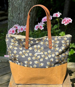 Vele Extra Large Tote Bag with Floral Pattern