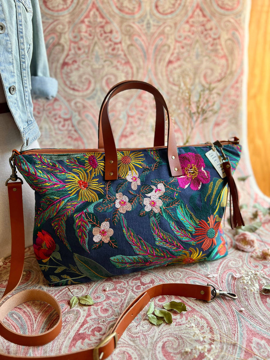 Atenti Tote Bags Atenti - Flora Buddy Carryall Tote Bag joeriaknits