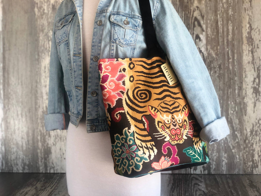 Atenti Tote Bags Atenti - Le Tigre Backsac joeriaknits
