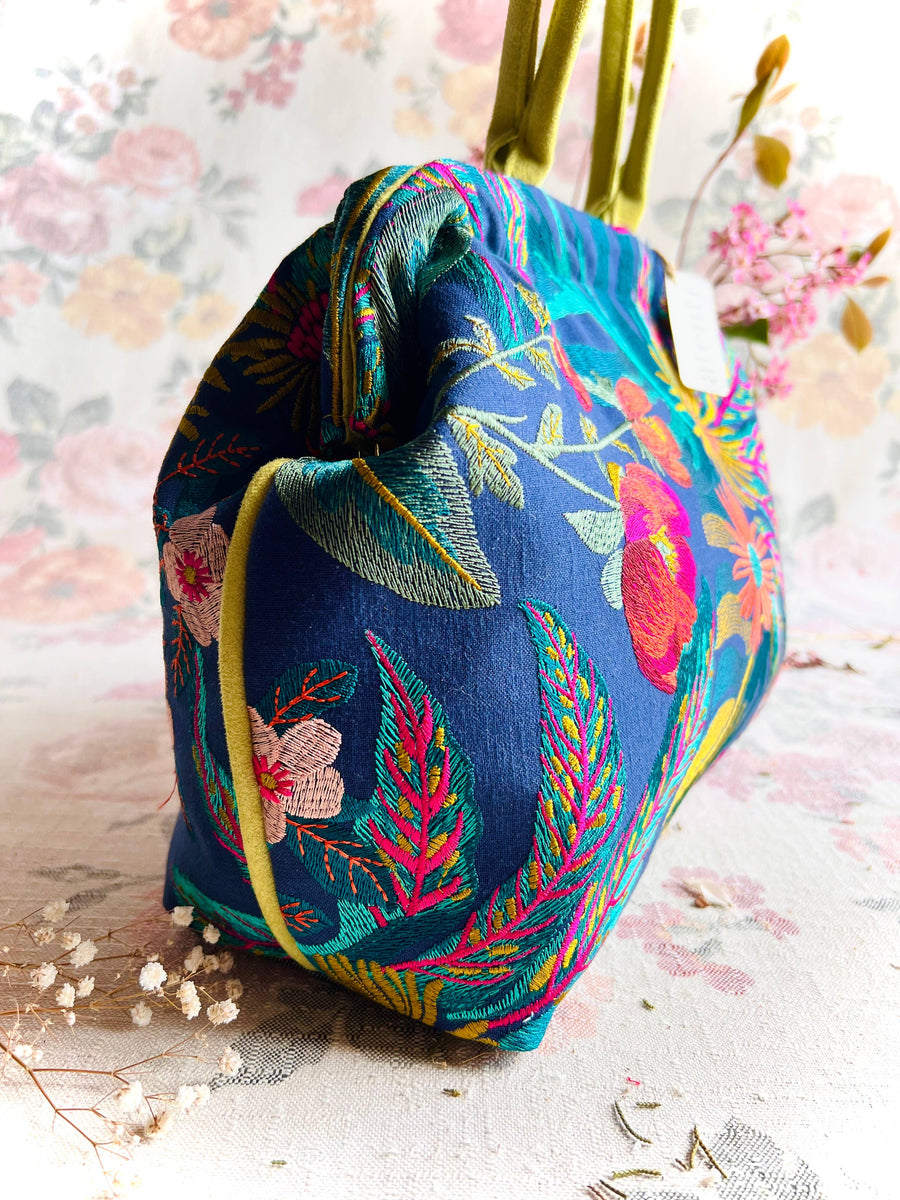 Atenti Flora Molly: Modern Tapestry Bag