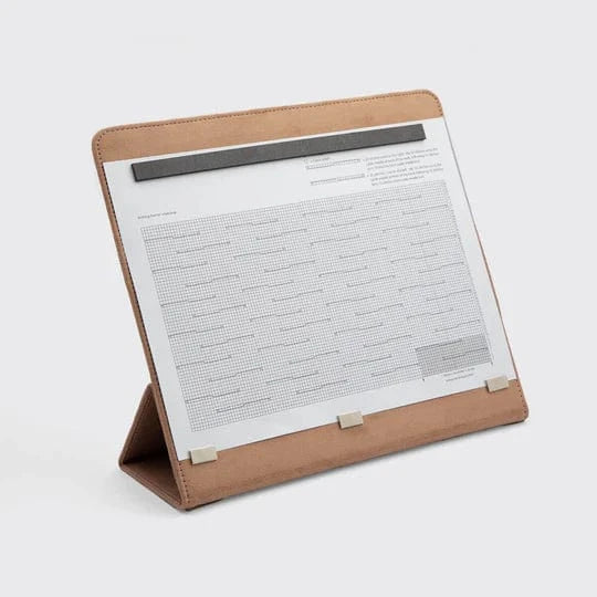Clay Chart Keeper with visible chart