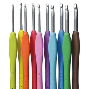 Clover Crochet Hooks Clover Amour Crochet Hooks - Small-Medium Sizes joeriaknits