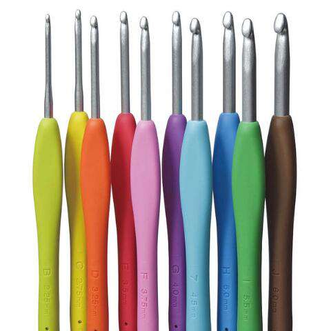 Clover Crochet Hooks Clover Amour Crochet Hooks - Small-Medium Sizes joeriaknits