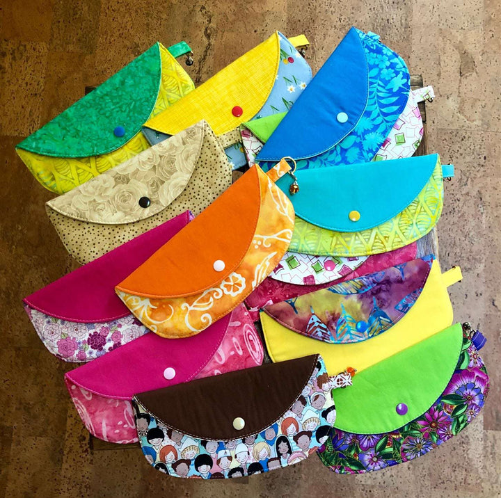 Joeriaknits Travel Pouches Clutch Storage: Handcrafted joeriaknits