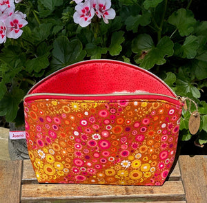 Joeriaknits Storage Pouches Large Zipper Storage Pouch: Handcrafted joeriaknits