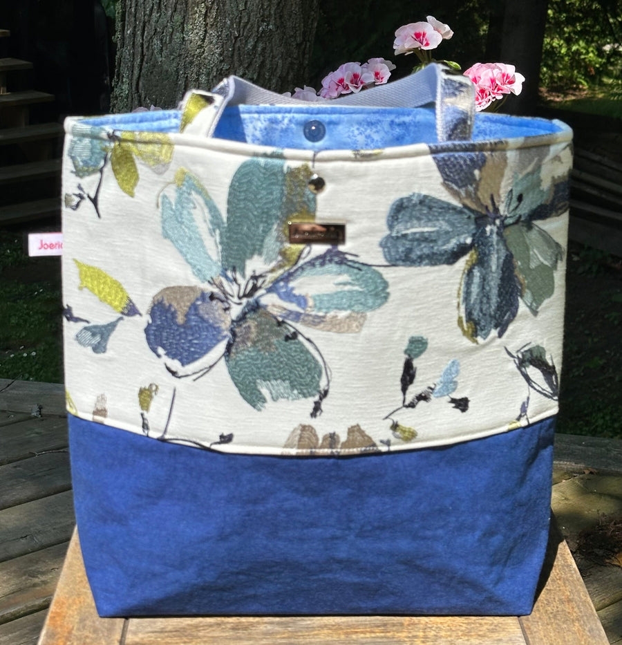 JOERIA KNITS Tote Bags Tote Bag: Handcrafted - Extra Large - Bloom joeriaknits