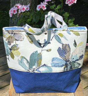 JOERIA KNITS Tote Bags Tote Bag: Handcrafted - Extra Large - Bloom joeriaknits
