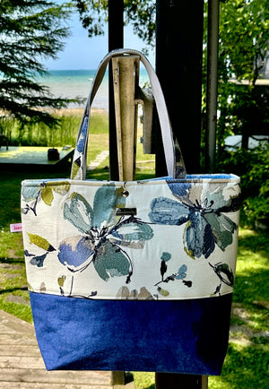 JOERIA KNITS Tote Bags Tote Bag: Handcrafted - Extra Large - Bloom joeriaknits